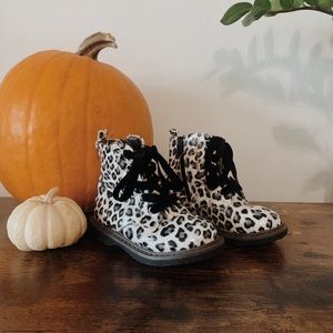 Leopard combat boots
